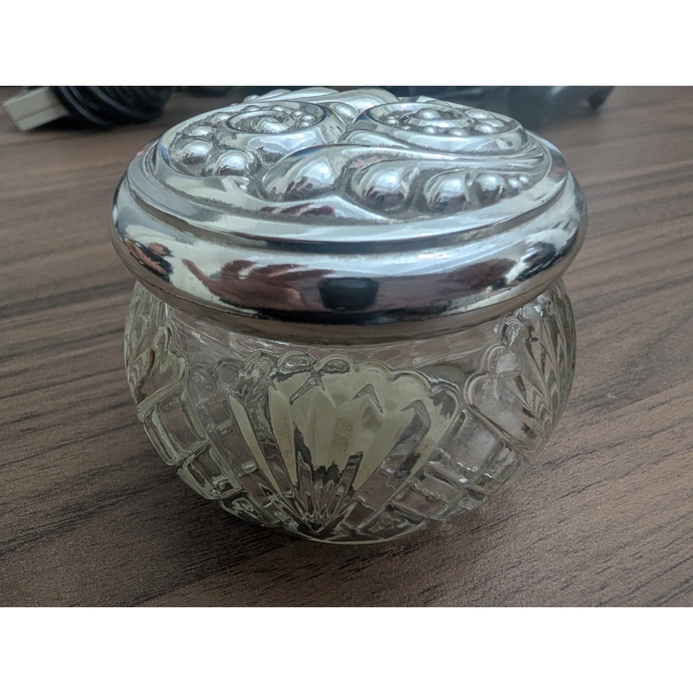 Vintage Avon Rich Moisture Cream 5 Oz Glass Vanity Jar Ornate Silver Tone Lid